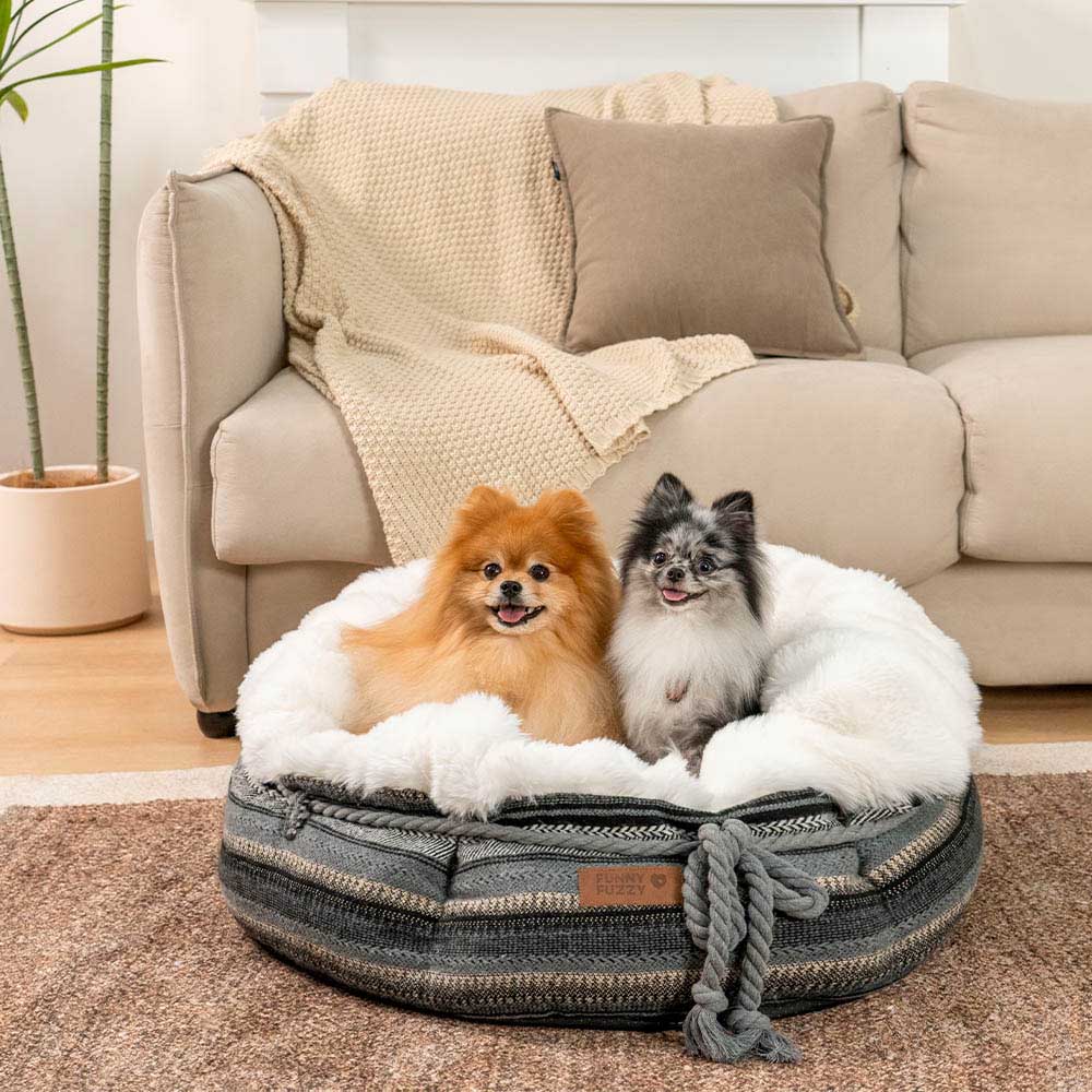 Cama clásica de perros de Donut Jacquard Plush - Snuggle Den