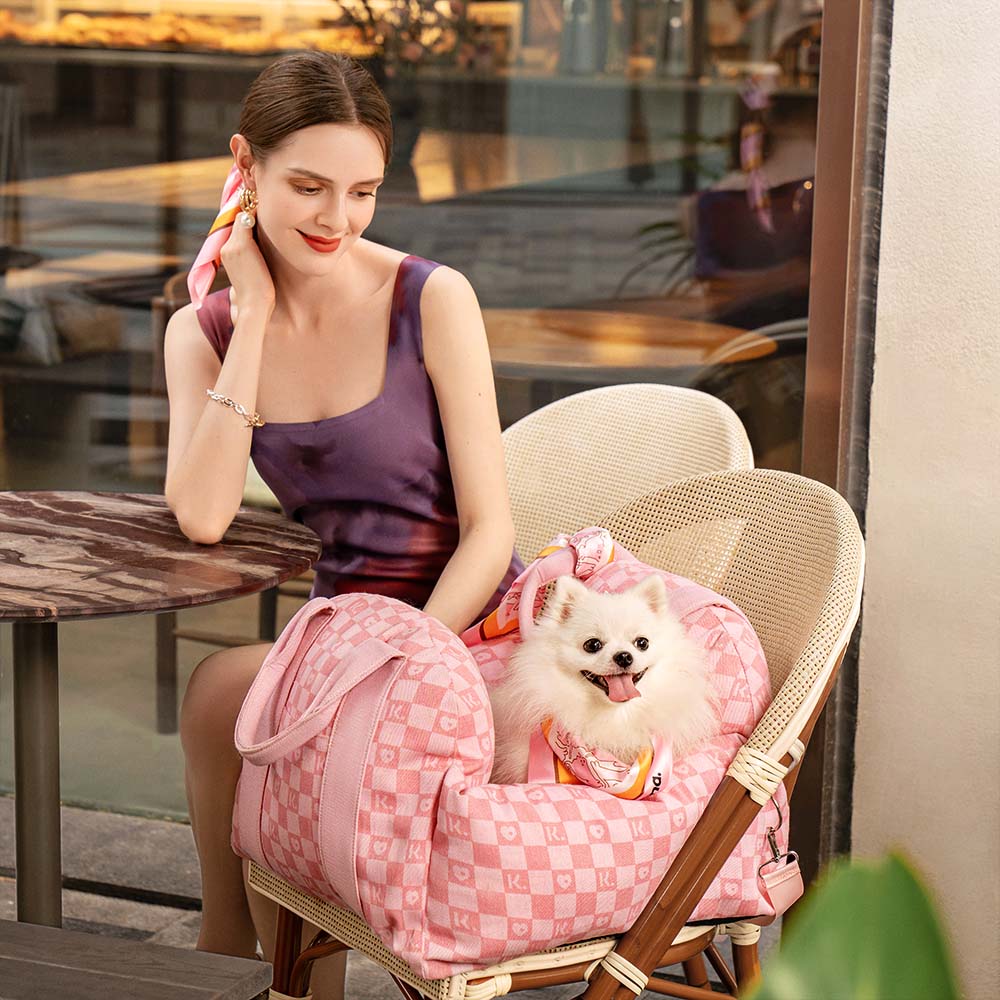 Funnyfuzzy x klarna mascota y bufanda humana