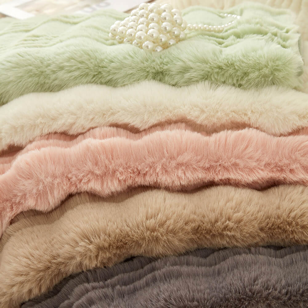 Cubierta moderna y cómoda con el sofá antideslizante de la piel del conejo