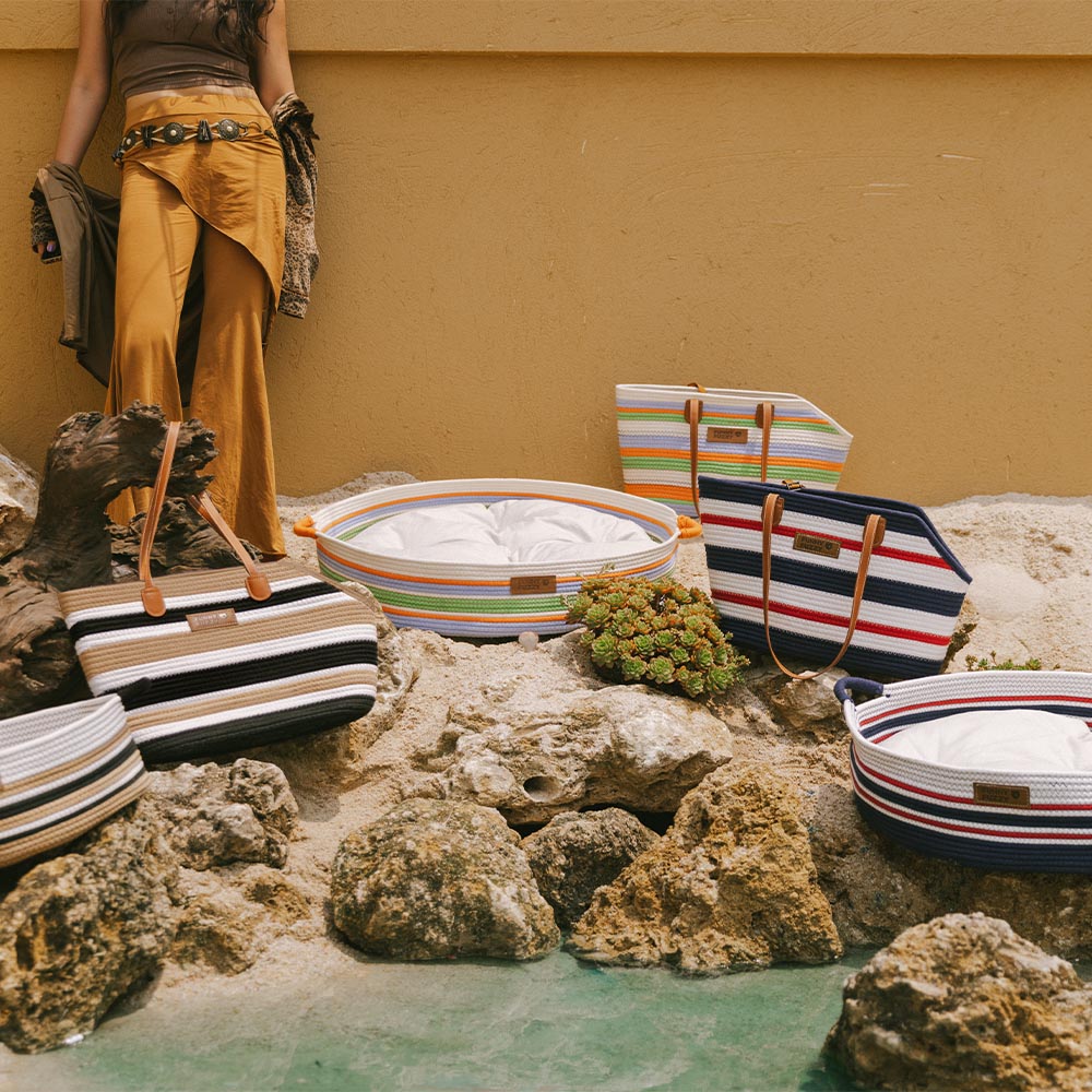 Masso per animali domestici con le vacanze estive con le vacanze estate fatte in cotone leggero