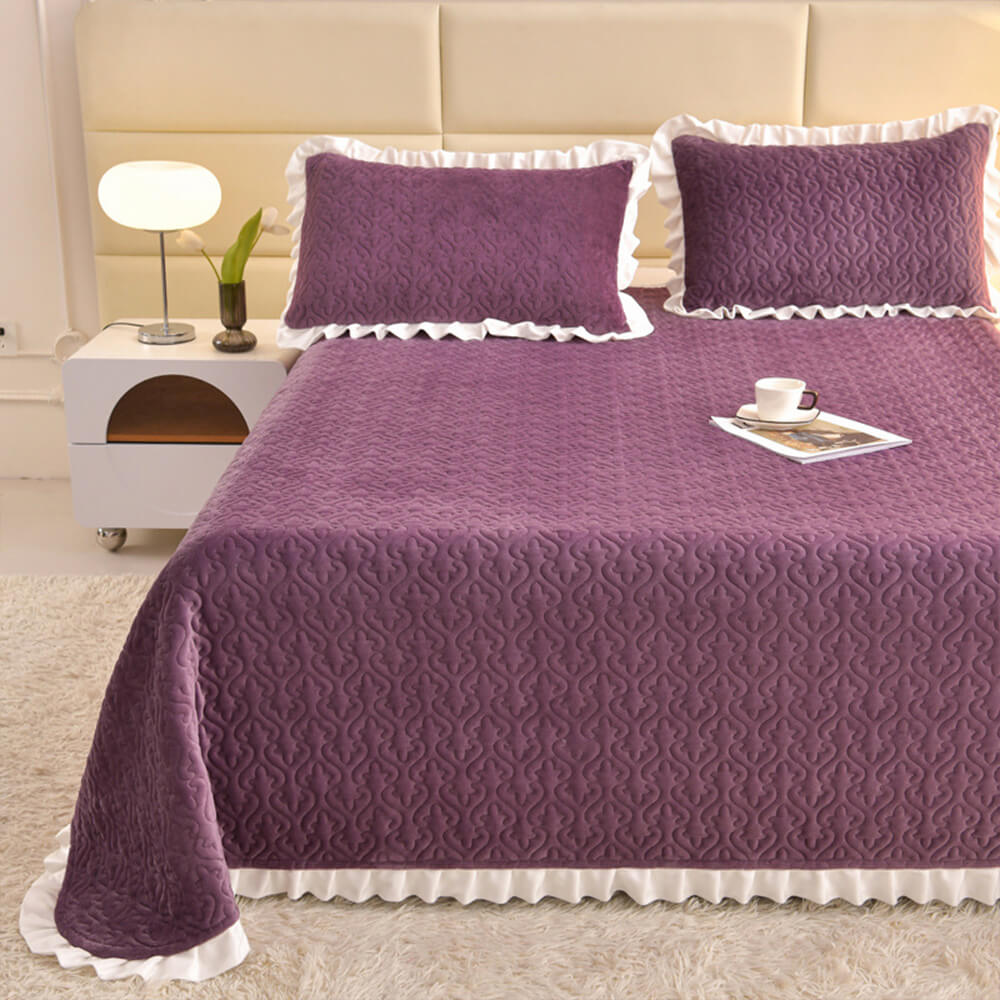 Milk Velvet Royalty Tradition Pattern Throw Bedspread