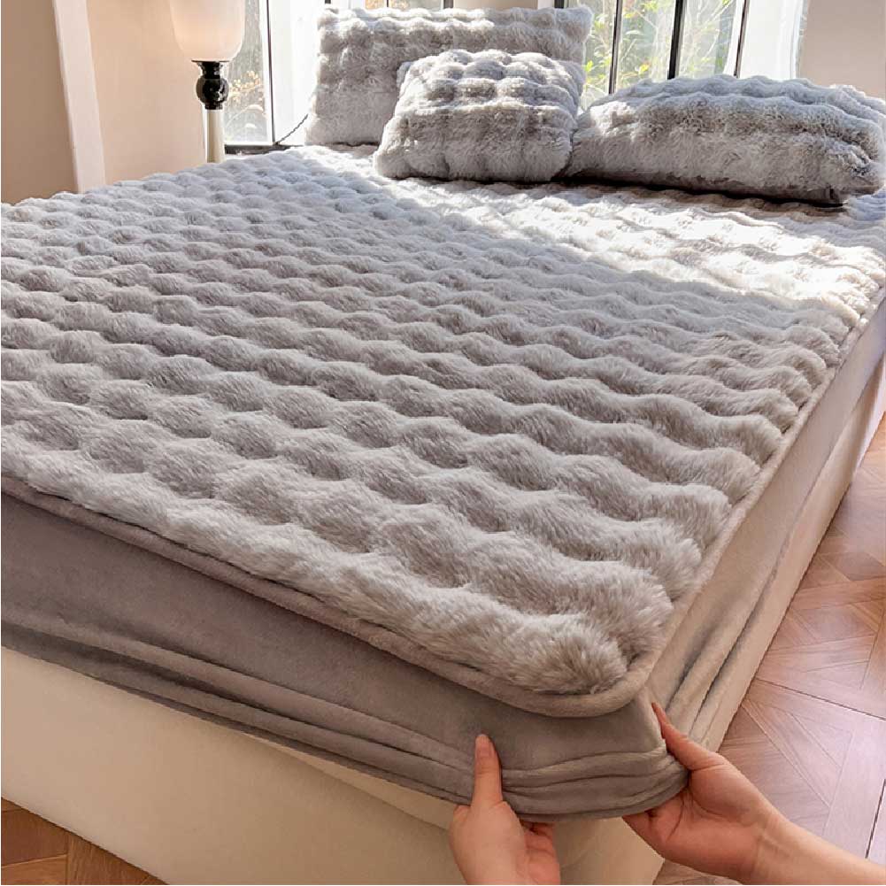 Plush Bubble Skin-Friendly Warm Fitted Sheet Mattress Cover