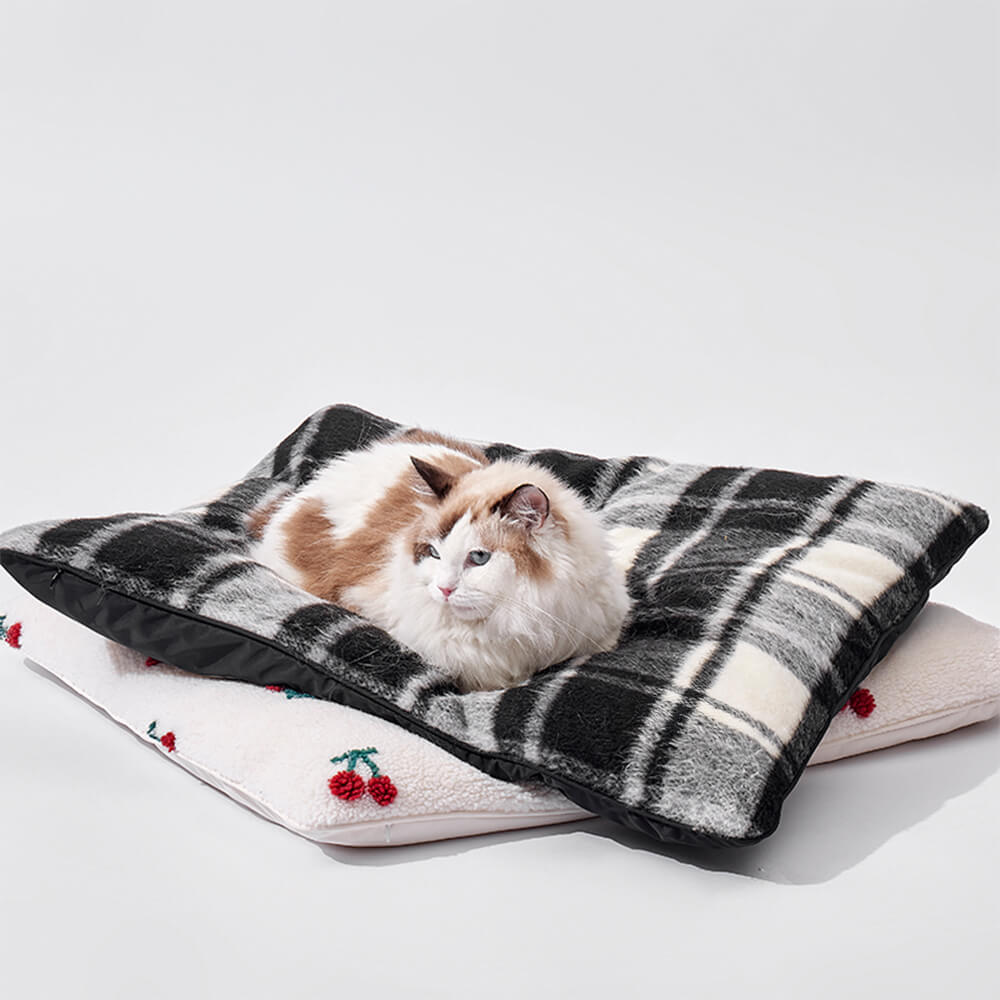 Tapis pour chien et chat en nylon imperméable double face confortable cerise