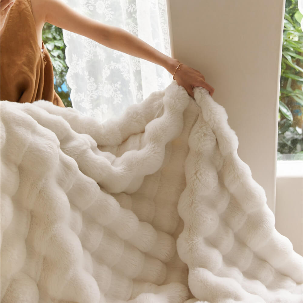 Premium Bubble Double Layer Thickened Faux Rabbit Fur Blanket