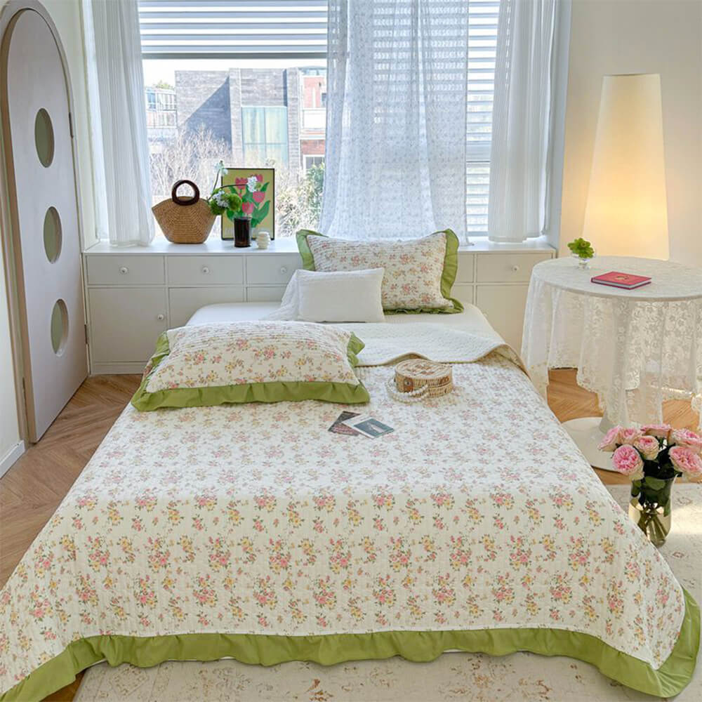 All-Season Fresh Floral Pattern Quilted Cotton Bedspread Set