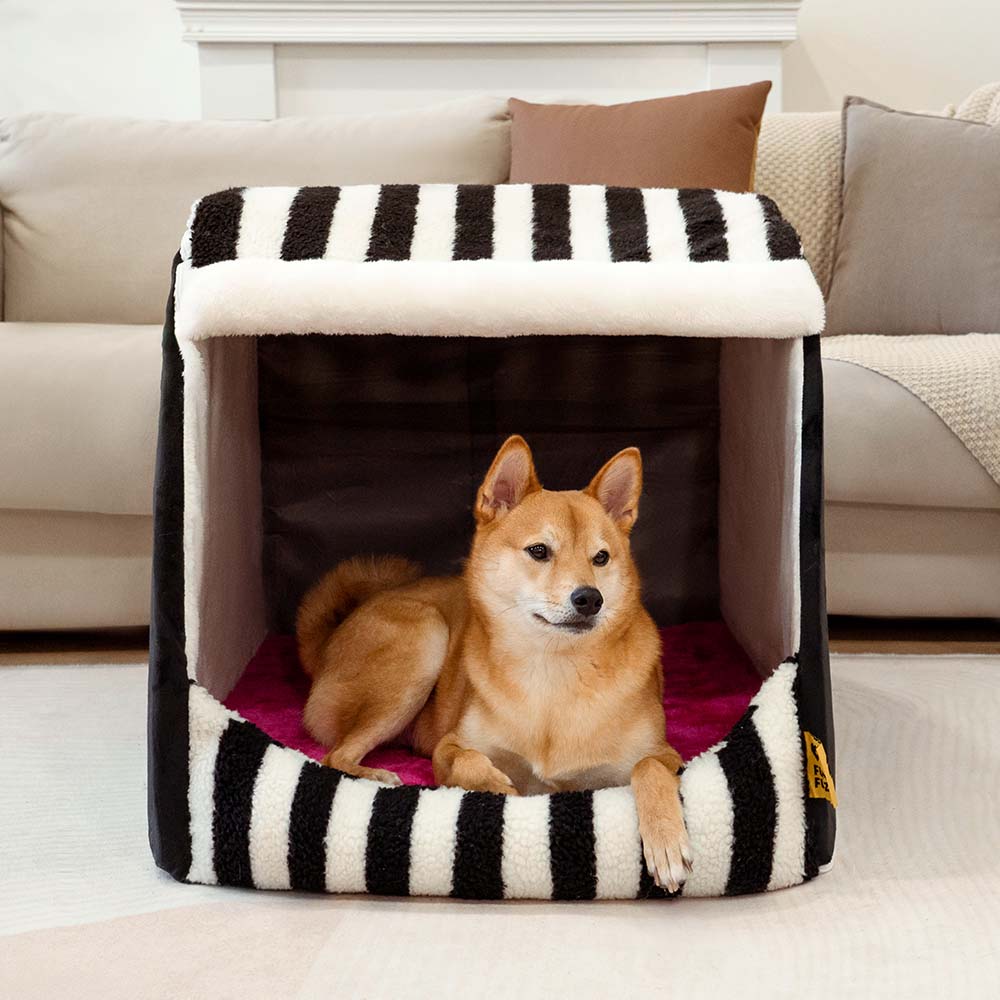 Lit orthopédique pour chien Trendy Stripe House - Cosy Hideaway