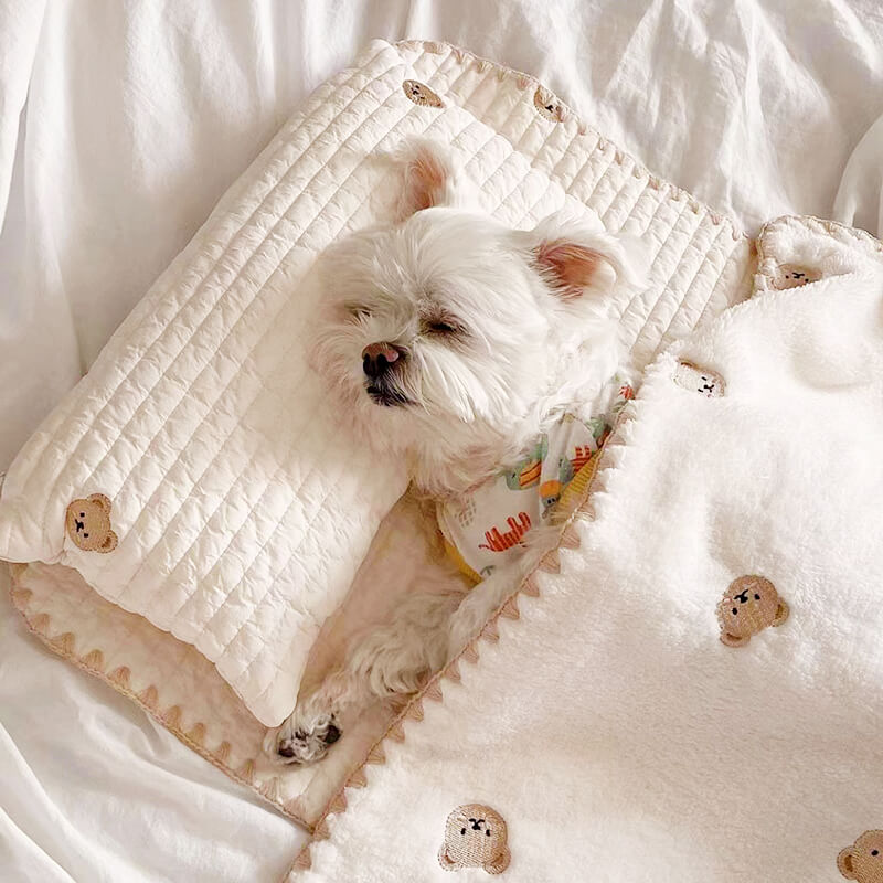 Ensemble de lit douillet en coton brodé confortable pour animaux de compagnie