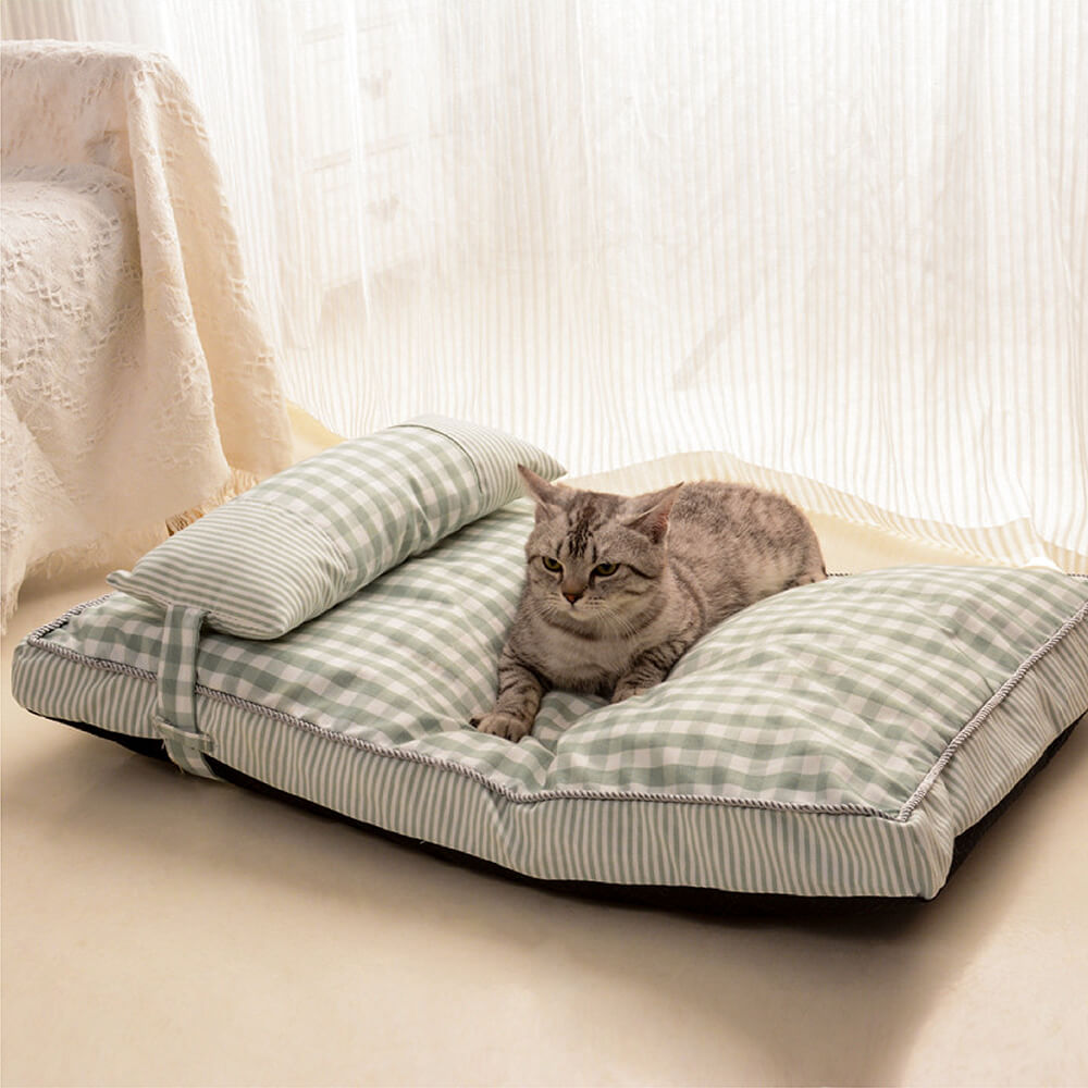 Modisches, waschbares Hunde- und Katzenbett mit Karomuster und Kissen